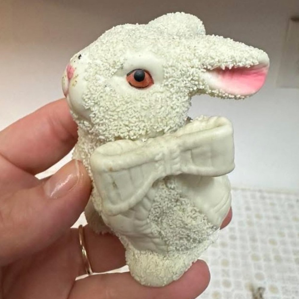 White Rabbit Figurine - Picture 1 of 5